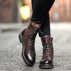 Thursday Boots- Combat in Java